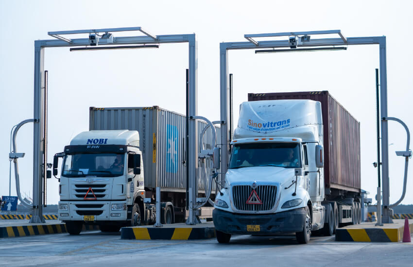Webbing's cellular connectivity enables Real-Time Tracking, Geofencing and Route Optimization for fleet management 