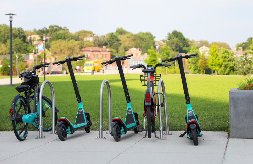 From Compliance to Scale: How Connectivity Keeps Micromobility Fleets Moving