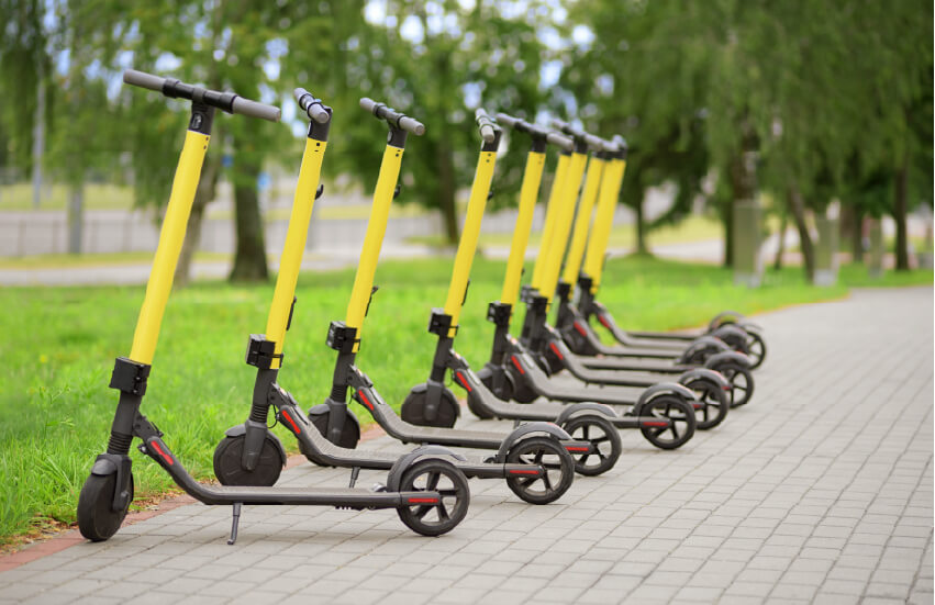 Cellular connectivity allows continuous reporting of battery state, temperature, and health metrics.